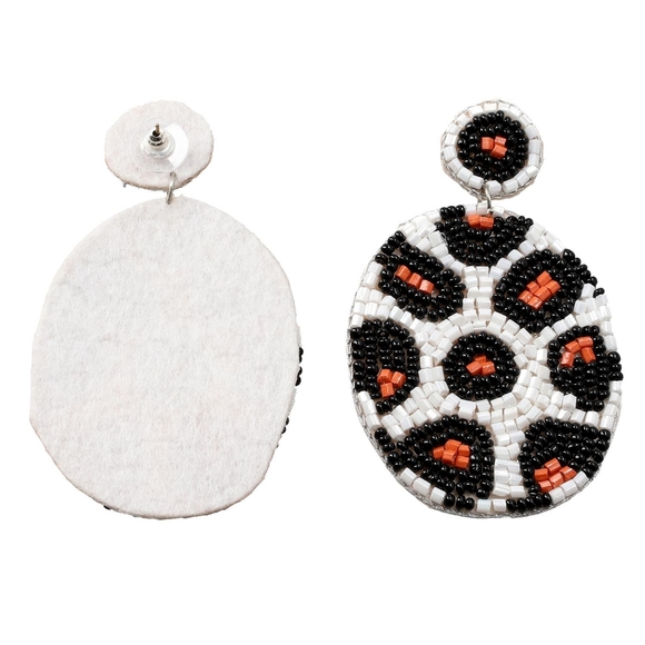 Leopard Seed Bead Earrings. Big & Bold. 3" x 2" - Picture 3 of 4